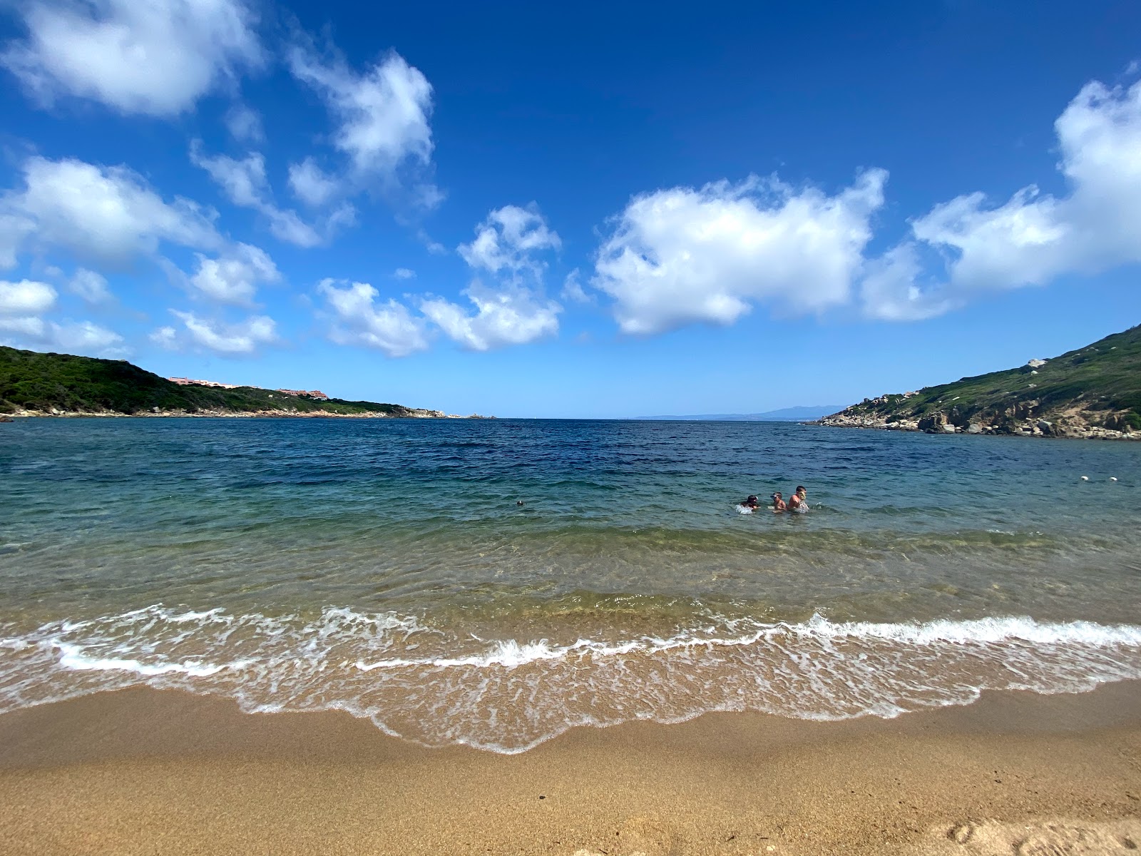 Spiaggia Porto Quadro'in fotoğrafı geniş ile birlikte