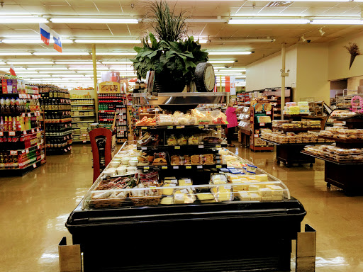 Grocery Store «Shop & Save Market», reviews and photos, 229 Golf Mill Ctr, Niles, IL 60714, USA
