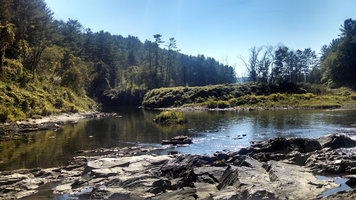 Gift Shop «Quechee Gorge Gifts & Sportswear», reviews and photos, 6053 Woodstock Rd, Quechee, VT 05059, USA