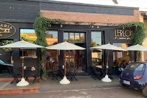 Leblon Cooffe Pub image