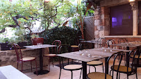 Atmosphère du Restaurant français Le Cantou à Saint-Cirq-Lapopie - n°17