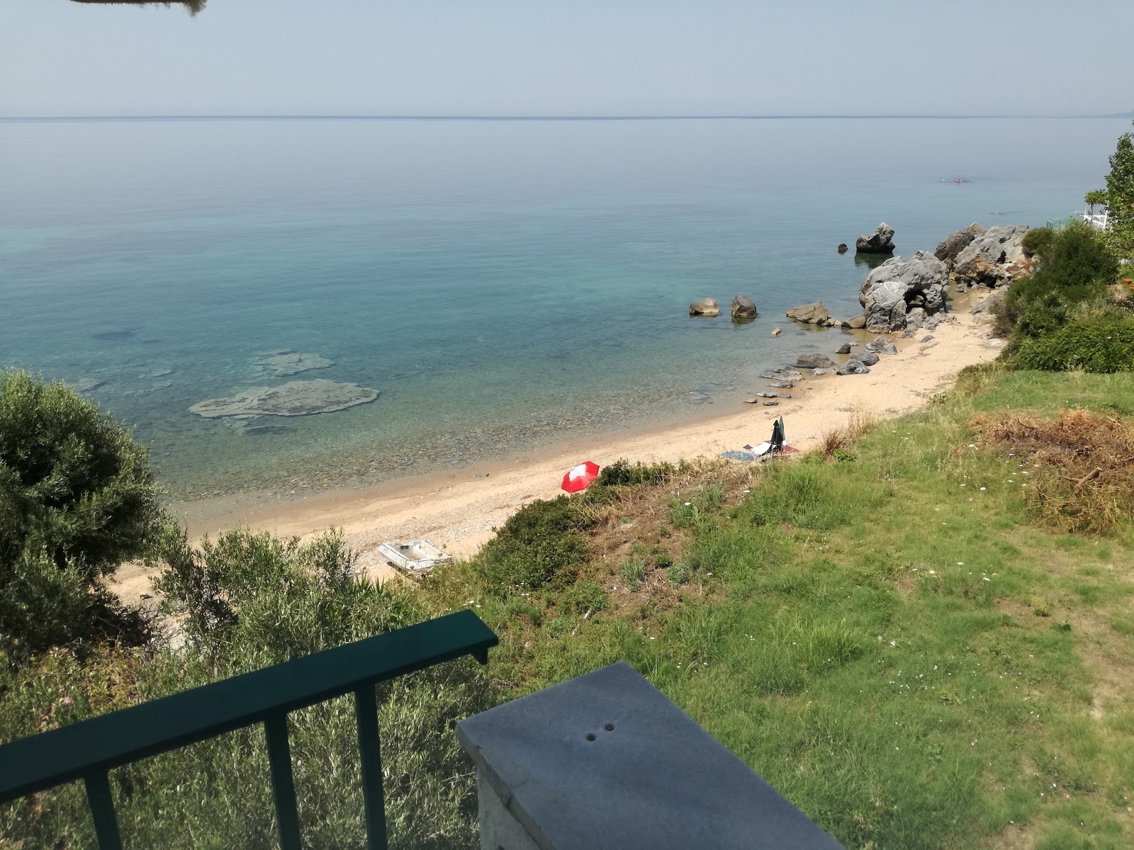 Fotografija Agios Paraskevis beach II z ravna obala