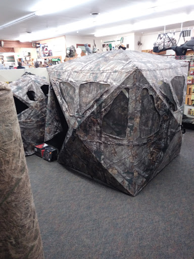 Hunting and Fishing Store «FISHING TACKLE GRAB BAG», reviews and photos, 5521 N State Rd, Davison, MI 48423, USA