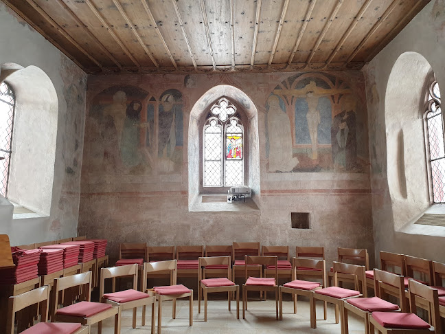 Rezensionen über Reformierte Kirche St. Niklaus Lausen in Liestal - Kirche