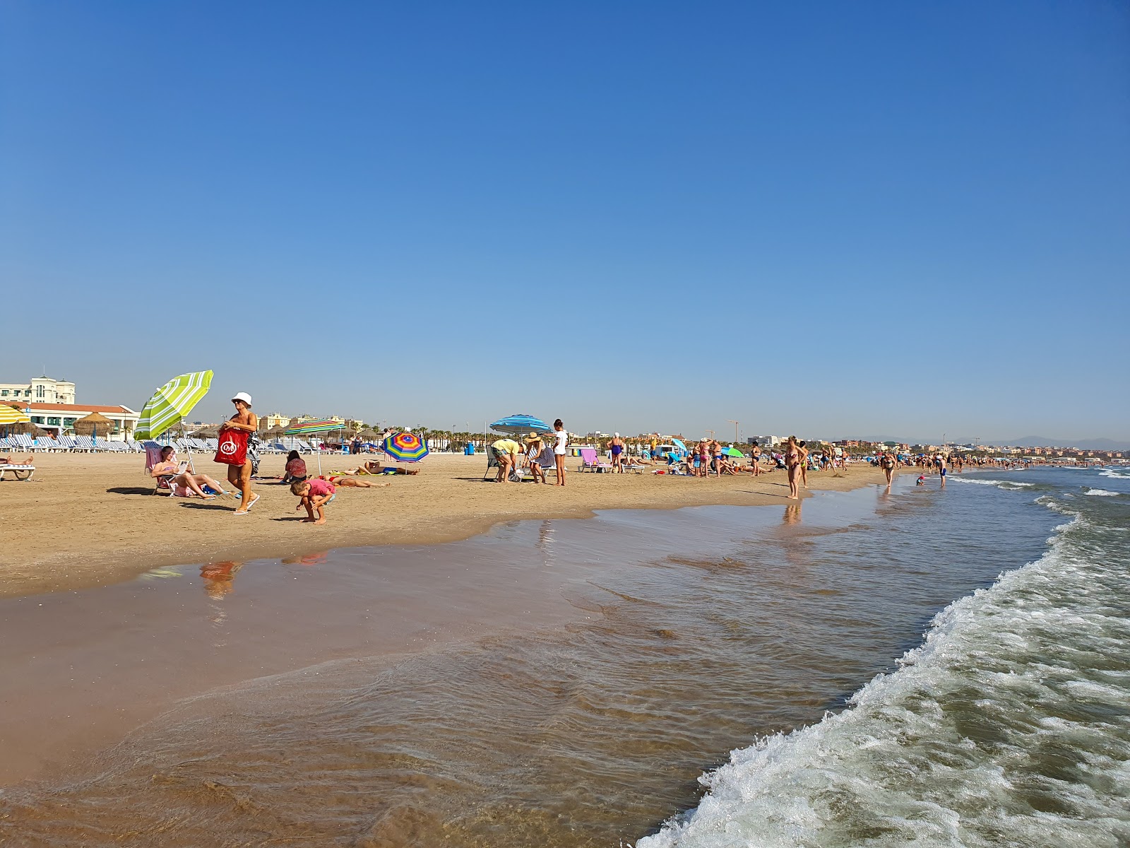Zdjęcie Plaża Malva-rosa z powierzchnią turkusowa czysta woda