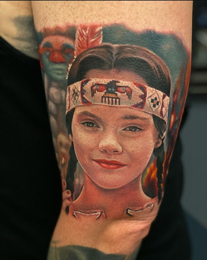 Tattoo Shop «Distinction Tattoo», reviews and photos, 3700 Wilmington Pike, Kettering, OH 45429, USA