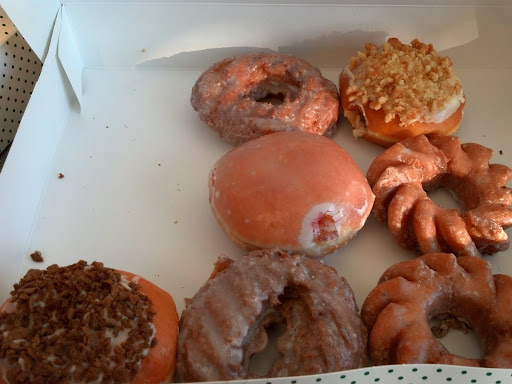 Donut Shop «Krispy Kreme Doughnuts», reviews and photos, 2822 S College Rd, Wilmington, NC 28412, USA