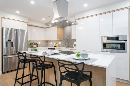 Revel Built Inc., 426 10th St E, North Vancouver, BC V7L 2E4