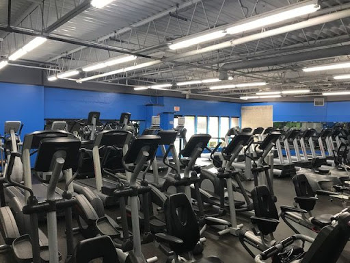 Health Club «World Gym», reviews and photos, 607 Middle Country Rd, Coram, NY 11727, USA