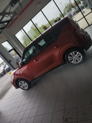 Auto Repair Shop «Summit Place Kia East», reviews and photos, 44900 N Gratiot Ave, Charter Twp of Clinton, MI 48036, USA