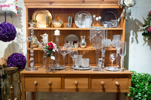 Florist «Carousel Flowers by Shamrock Garden Florist», reviews and photos, 527 S York St, Elmhurst, IL 60126, USA