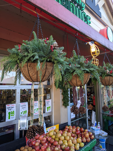 Grocery Store «Top of the Hill Quality Produce», reviews and photos, 5325 NE 4th St, Renton, WA 98059, USA