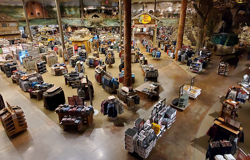 Sporting Goods Store «Bass Pro Shops», reviews and photos, 10000 Bass Pro Blvd, Rossford, OH 43460, USA