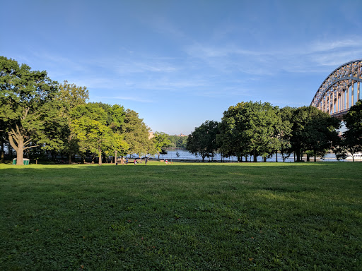 Park «Astoria Park», reviews and photos, 19 19th St, Queens, NY 11105, USA