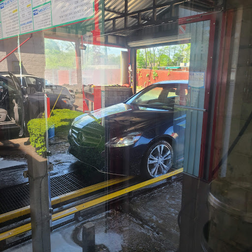 Car Wash «State of the Art Car & Van Wash», reviews and photos, 708 Broadway, Amityville, NY 11701, USA
