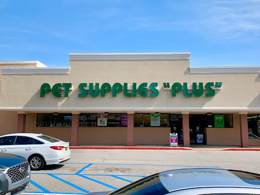 Pet Supply Store «Pet Supplies Plus», reviews and photos, 803 Hillcrest Rd, Mobile, AL 36695, USA