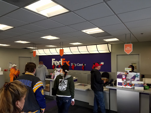 Shipping and Mailing Service «FedEx Ship Center», reviews and photos, 7275 Johnson Dr, Pleasanton, CA 94588, USA