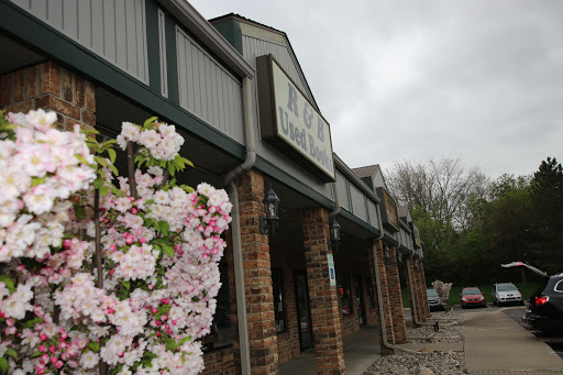 Used Book Store «R & B Used Books», reviews and photos, 12830 Saginaw Rd # F, Grand Blanc, MI 48439, USA