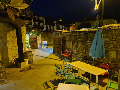 Terraza-Restaurante Casa Miguel - Calle Del Rio , N:2, 39330 Santillana del Mar, Cantabria, Spain