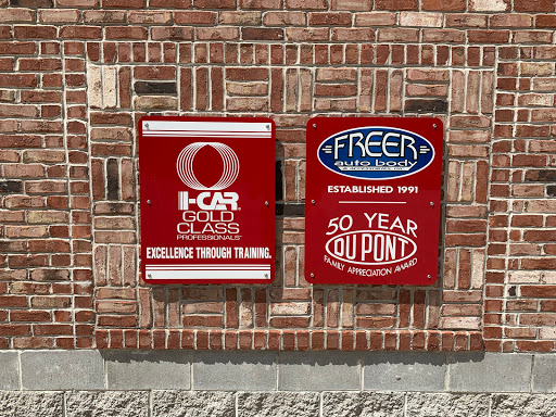 Auto Body Shop «Freer Auto Body», reviews and photos, 4512 N Alby St, Godfrey, IL 62035, USA