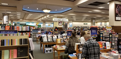 Book Store «Barnes & Noble Booksellers Ingram Festival», reviews and photos, 6065 NW Loop 410 #185, San Antonio, TX 78238, USA