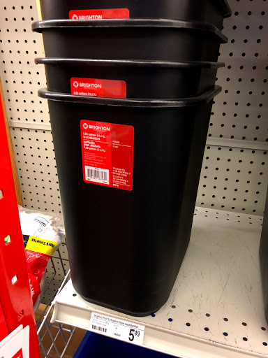 Office Supply Store «Staples», reviews and photos, 1773 E Sherman Blvd, Muskegon, MI 49444, USA