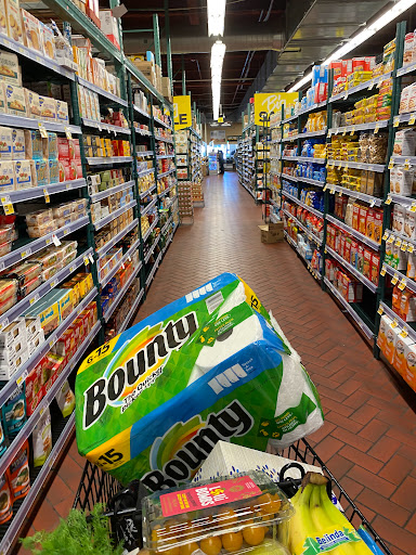 Supermarket «Fairway Market Pelham», reviews and photos, 847 Pelham Pkwy, Pelham, NY 10803, USA