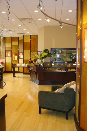 Jewelry Store «PERSONA JEWELRY», reviews and photos, 62 Charles St, Boston, MA 02114, USA