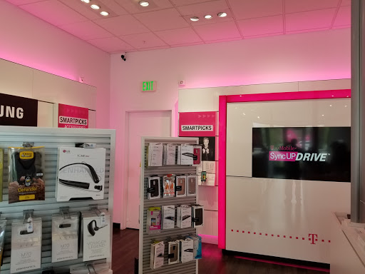 Cell Phone Store «T-Mobile», reviews and photos, 1809 W State St #106, Pleasant Grove, UT 84062, USA