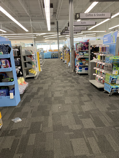 Office Supply Store «Staples», reviews and photos, 1080 Old Country Rd, Westbury, NY 11590, USA