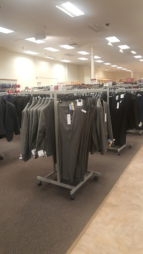 Clothing Store «Burlington Coat Factory», reviews and photos, 1264 E Gibson Rd, Woodland, CA 95776, USA