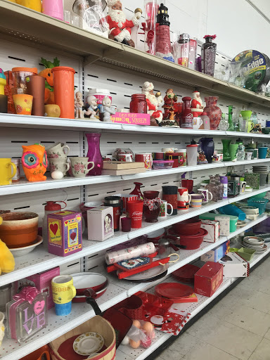 Thrift Store «Salvation Army Thrift Store», reviews and photos, 205 Tuscarora Rd, Chittenango, NY 13037, USA