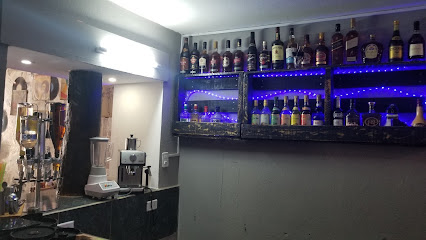 K,chicha coffe - WHG4+PMR, Calle Maximo Gomez, Sancti Spíritus, Cuba