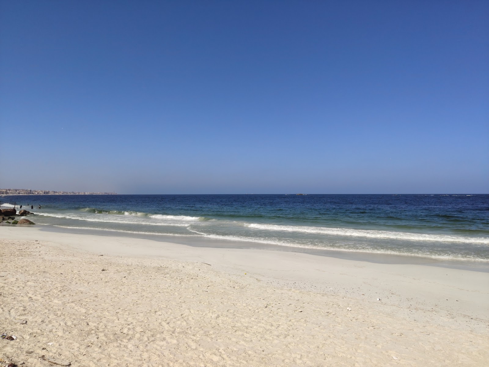 Fotografie cu Nirvana Private Beach și așezarea