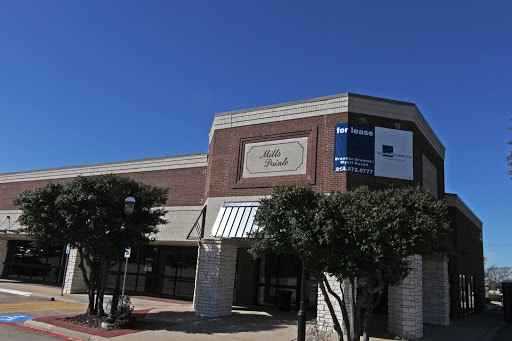 Mills Pointe Shopping Center