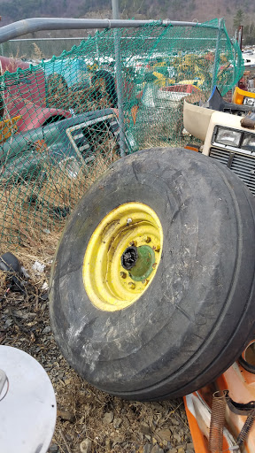 Salvage Yard «EZ Pull & Save Auto Parts», reviews and photos, 2401 Summer Valley Rd, New Ringgold, PA 17960, USA