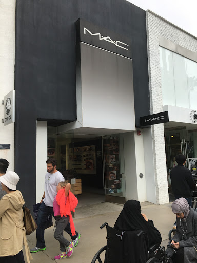 Cosmetics Store «MAC», reviews and photos, 1451-B 3rd Street Promenade, Santa Monica, CA 90401, USA