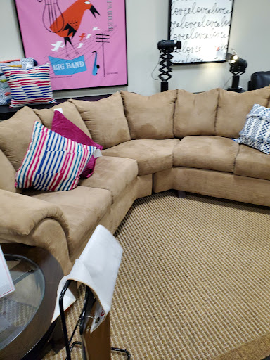 Furniture Store «Value City Furniture», reviews and photos, 94 W Kemper Rd, Springdale, OH 45246, USA