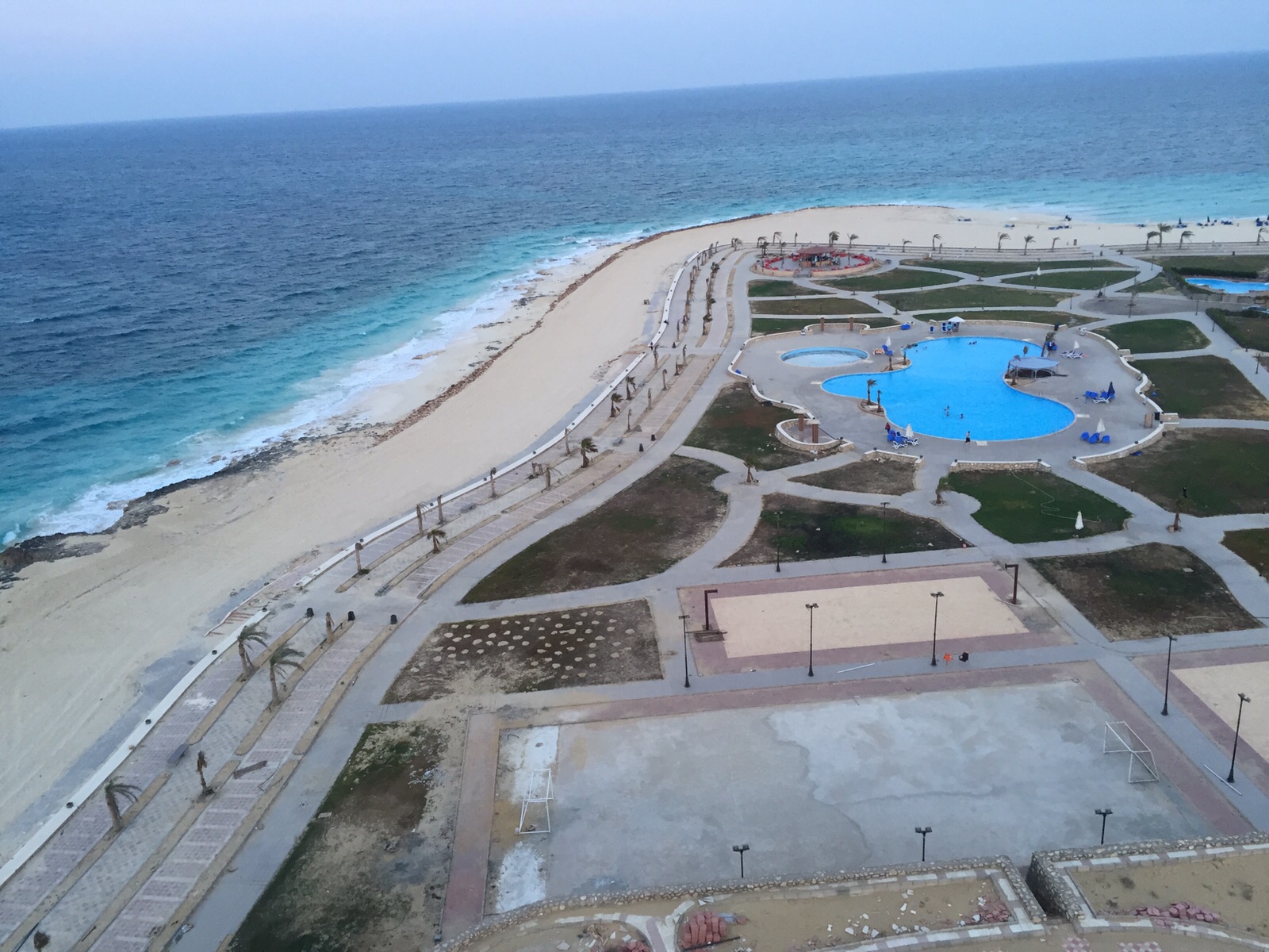 Foto von Lazorde bay resort mit langer gerader strand