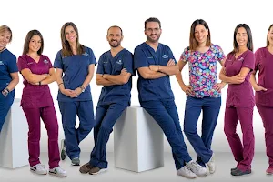 Ustrell & Garcia Clinica Dental image