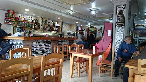 Bar Cafetería El Castaño - Avenida Martinez Astein nº1, 29400 Ronda, Málaga