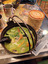 Curry vert thai du Restaurant thaï Yaai Thaï Daguerre à Paris - n°4