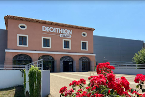 Decathlon Village Marseille Bouc Bel Air image