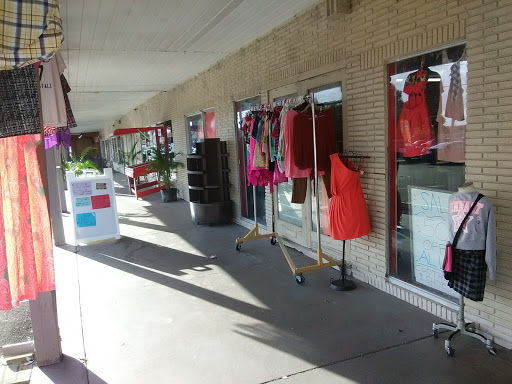 Thrift Store «Hidden Treasures», reviews and photos, 8240 Causeway Blvd, Tampa, FL 33619, USA