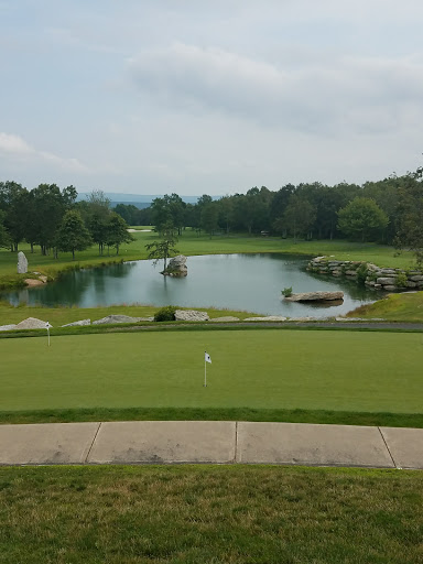 Golf Shop «Eagle Rock Golf Clubhouse & Pro Shop», reviews and photos, 191 Turnberry Ln, Hazle Township, PA 18202, USA