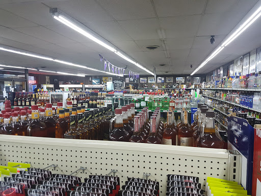 Liquor Store «Paris Liquor & Wine LLC», reviews and photos, 1417 E Wood St, Paris, TN 38242, USA