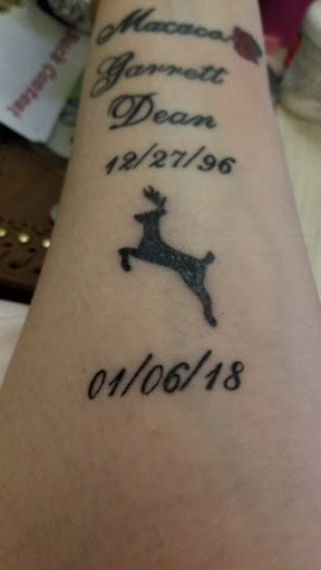 Tattoo Shop «Electric Oni Tattoo», reviews and photos, 110 E Washington St, Petaluma, CA 94952, USA