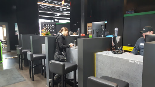 Used Car Dealer «MINI of Portland», reviews and photos, 9134 SW Canyon Rd, Portland, OR 97225, USA