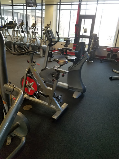 Health Club «Snap Fitness Columbus-Short North (24/7 Access)(staffed hrs below)», reviews and photos, 18 E Hubbard Ave, Columbus, OH 43215, USA