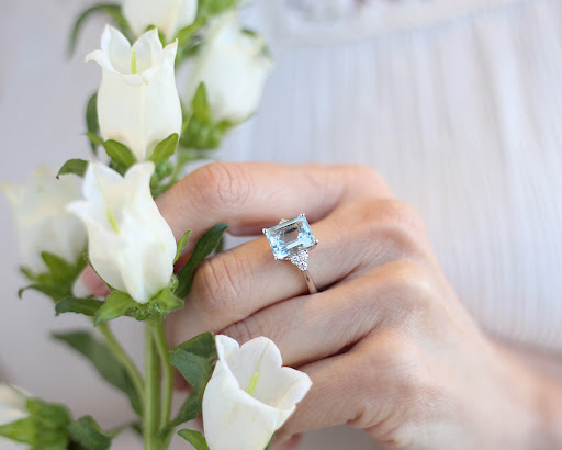 Jewelry Store «Argo & Lehne Jewelers», reviews and photos, 3100 Tremont Rd, Columbus, OH 43221, USA